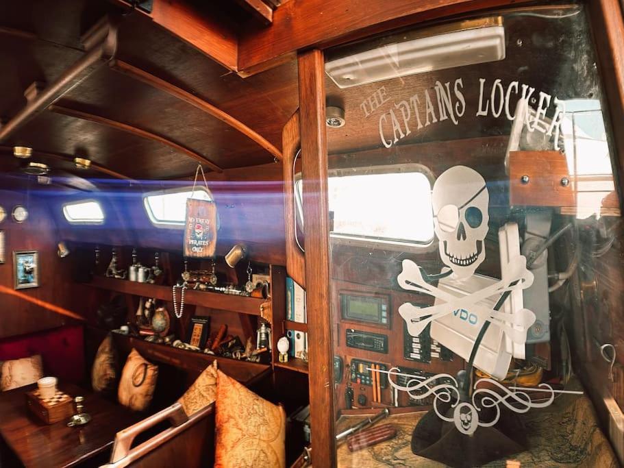 The Captains Locker - 30Ft Yacht San Miguel de Abona Exterior foto